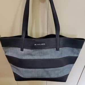 Denim tote handbag